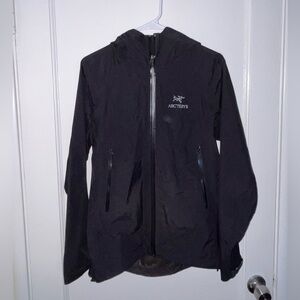 Arc'teryx Women's Black Hooded Utility Jacket with Logo